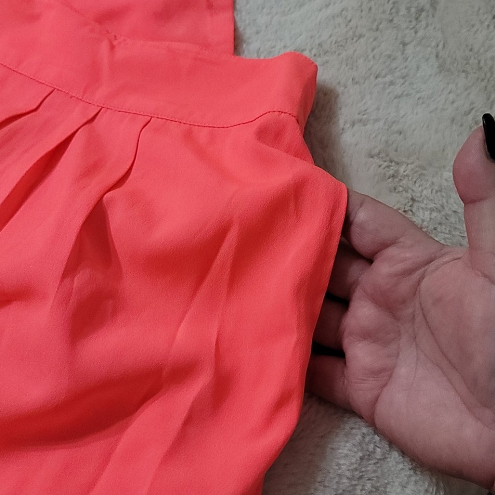 Shorts - Picture 3 of 5